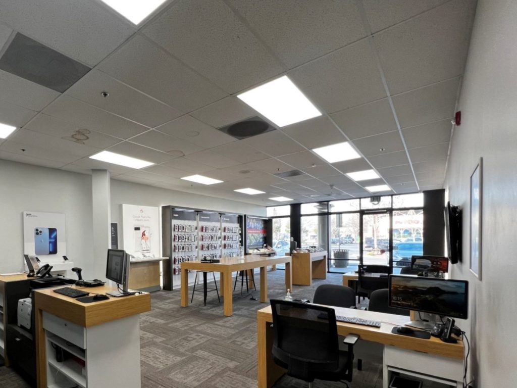 Interior of Victra Verizon Authorized Retail Store in Los Banos, CA.