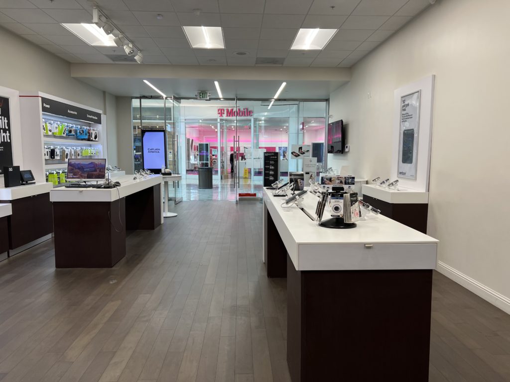 Interior of Victra Verizon Authorized Retail Store in San Jose Oakridge Mall, CA.