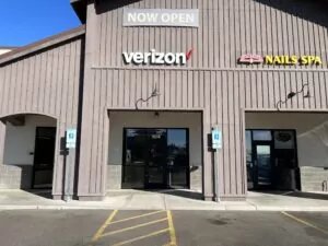 Buckeye, Arizona Verizon store within paneling building