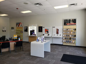 Cary Boulder North Carolina Verizon store interior photo