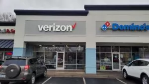 exterior of Verizon store in shopping plaza in Charlotte North Carolina on Albemarle Road