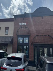 Exterior of Victra Verizon Authorized Retail Store in Hailey, ID.