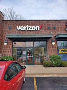 Exterior of Victra Verizon Authorized Retail Store in Woodstock, IL.