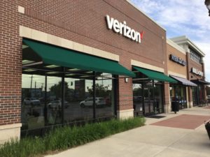Exterior of Victra Verizon Authorized Retail Store in Schererville, IL.