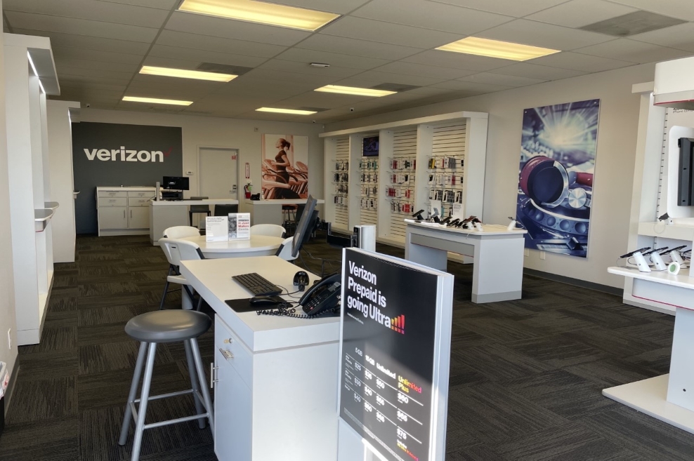Yreka, California Verizon Store