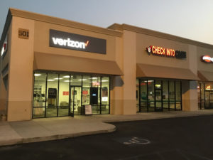 Victra Verizon store front exterior 