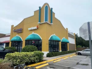 Winter Haven, Florida Verizon Store.