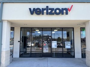Exterior of Victra Verizon Authorized Retail Store in Boaz, AL.