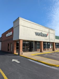 Exterior of Victra Verizon Authorized Retail Store in Montgomery, AL.
