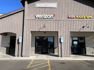 Exterior of Victra Verizon Authorized Retail Store in Buckeye, AZ.