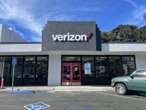 Exterior of Victra Verizon Authorized Retail Store in Corona del Mar, CA.