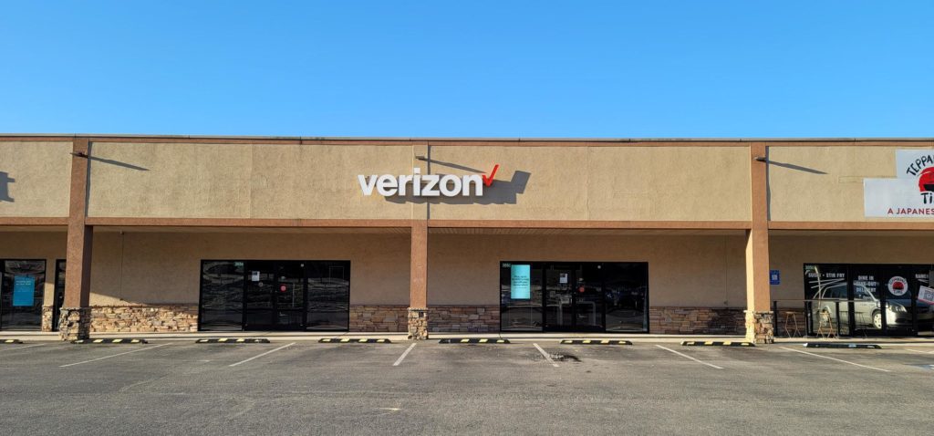 Exterior of Victra Verizon Authorized Retail Store in Blairsville, GA.