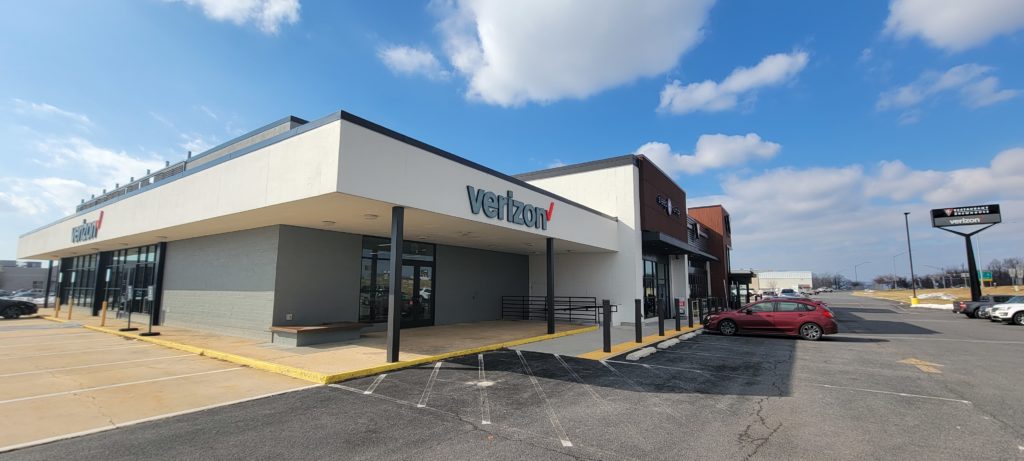 Exterior of Victra Verizon Authorized Retail Store in Hagerstown, MD.