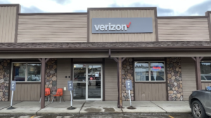 Exterior of Victra Verizon Authorized Retail Store in Mandan, ND.