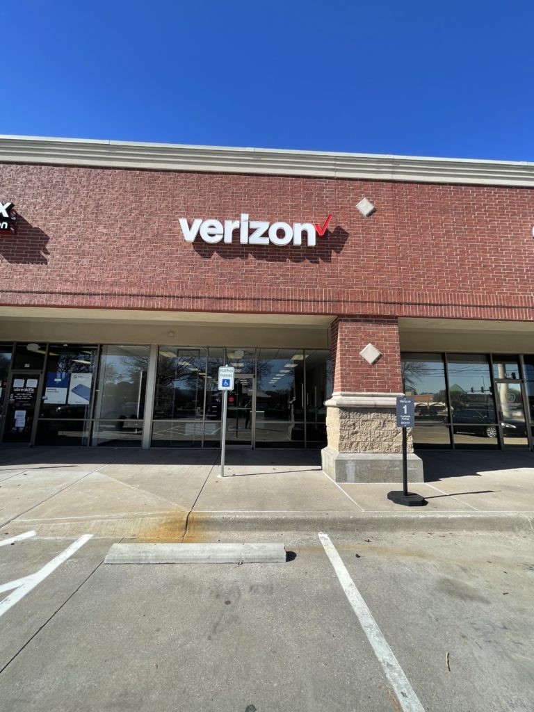 Exterior of Victra Verizon Authorized Retail Store in Coppell, TX.