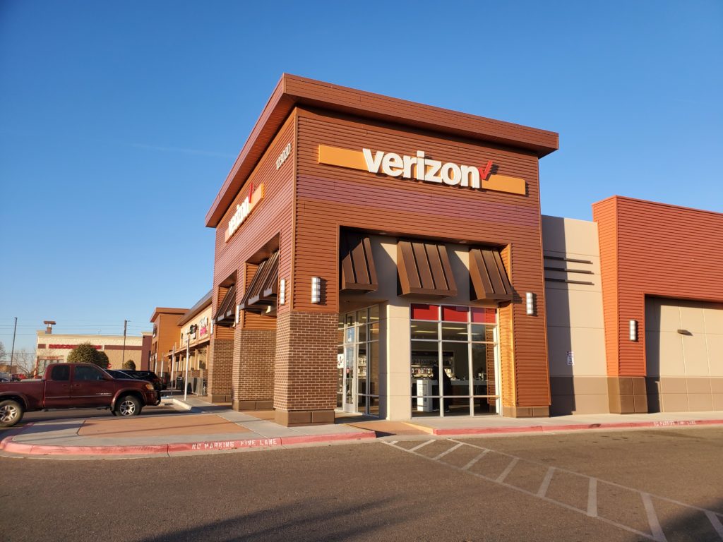 Exterior of Victra Verizon Authorized Retail Store in El Paso Montana, TX.