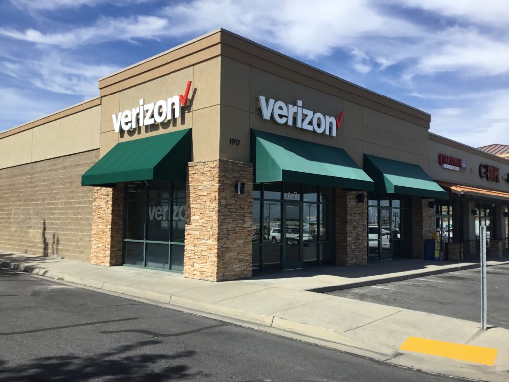 Exterior of Victra Verizon Authorized Retail Store in Clinton, UT.