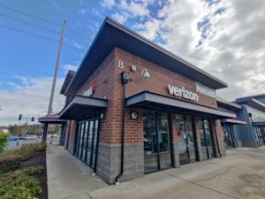 Exterior of Victra Verizon Authorized Retail Store in Oak Harbor, WA.