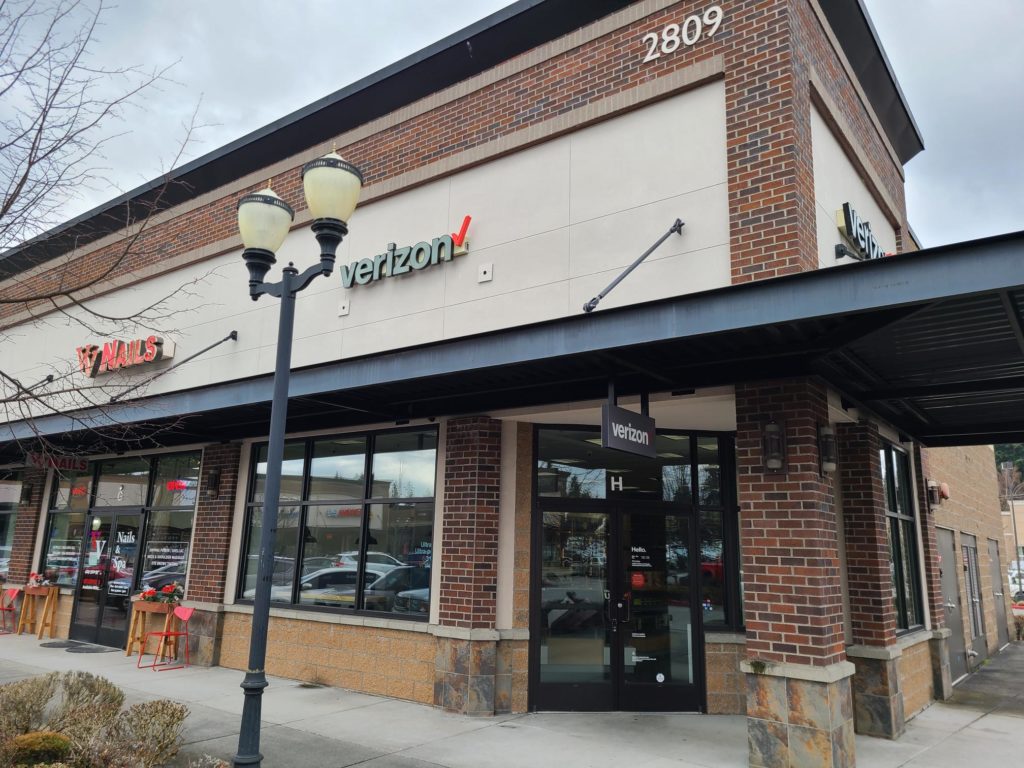 Exterior of Victra Verizon Authorized Retail Store in Snohomish, WA.
