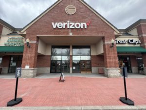 Exterior of Victra Verizon Authorized Retail Store in Spokane Sunset, WA.
