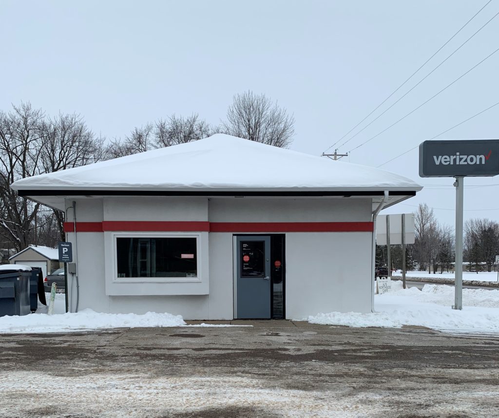 Exterior of Victra Verizon Authorized Retail Store in Baldwin, WI.