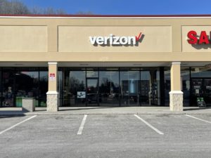 Exterior of Victra Verizon Authorized Retail Store in Princeton, WV.