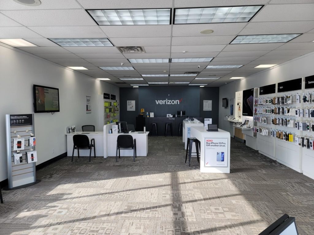 Interior of Victra Verizon Authorized Retail Store in Elyria, OH.