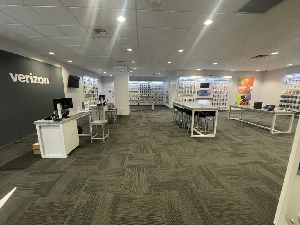 Interior of Victra Verizon Authorized Retail Store in Spokane River Park Mall, WA.