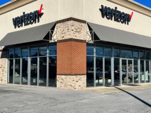 Exterior of Victra Verizon Authorized Retail Store in Athens, AL.