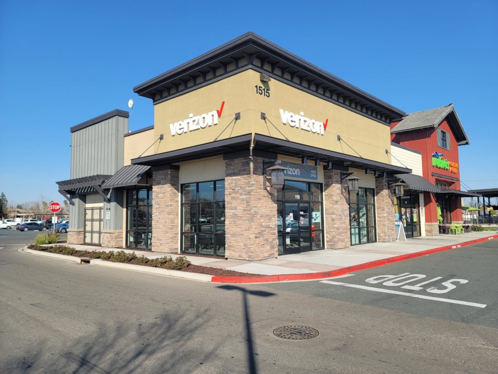 Exterior of Victra Verizon Authorized Retail Store in Lodi, CA.