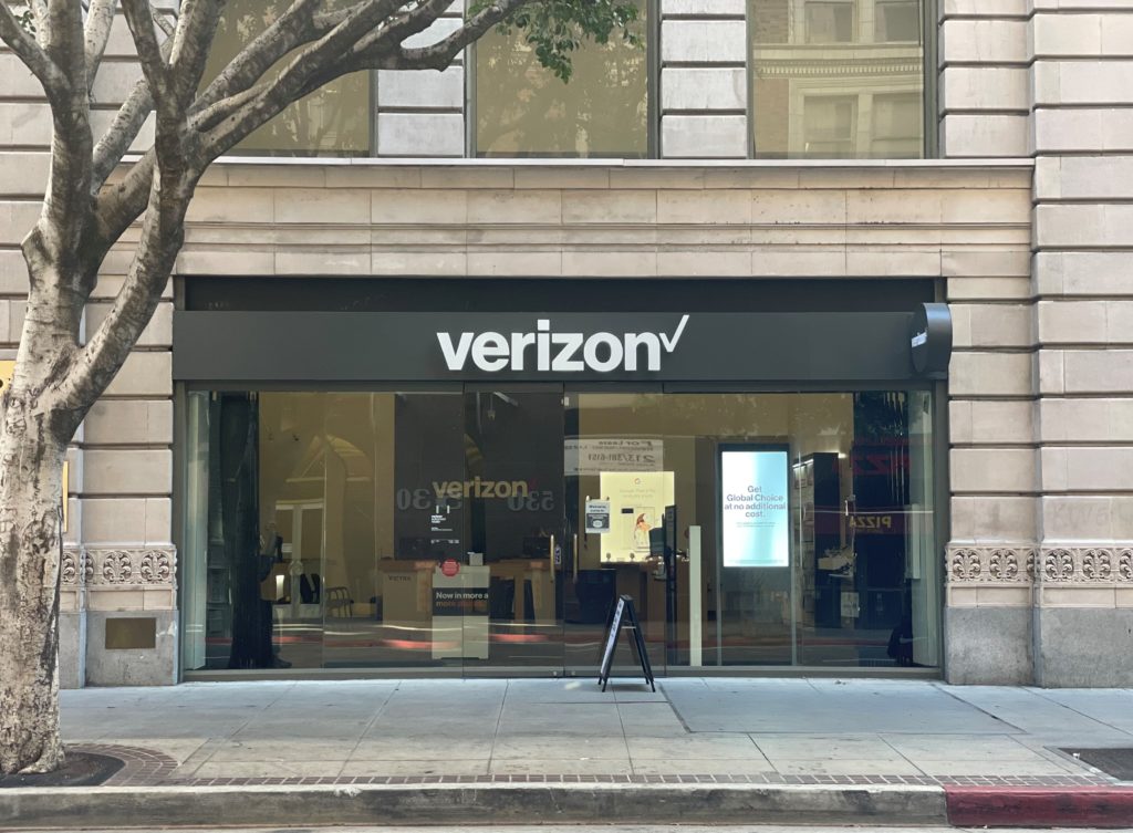 Exterior of Victra Verizon Authorized Retail Store in Los Angeles 6th St, CA.