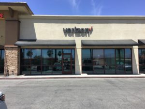 Exterior of Victra Verizon Authorized Retail Store in Palm Desert Washington, CA.