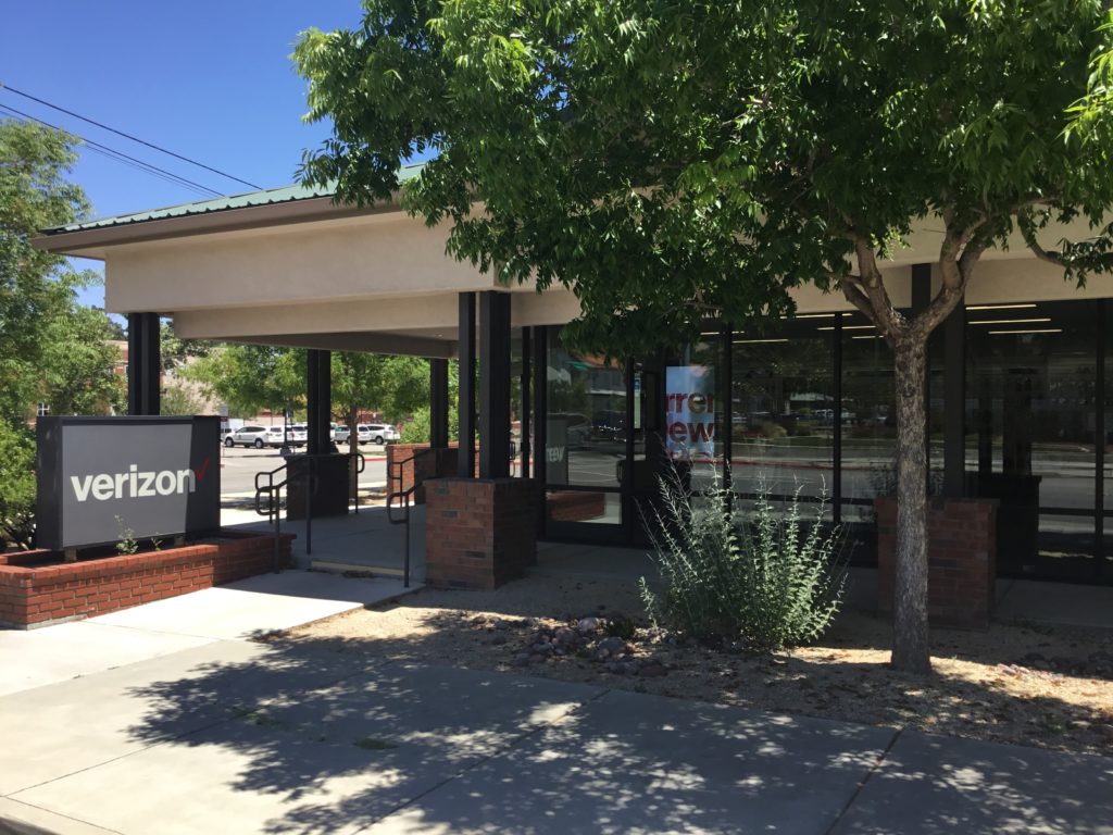 Exterior of Victra Verizon Authorized Retail Store in Paso Robles Spring, CA.