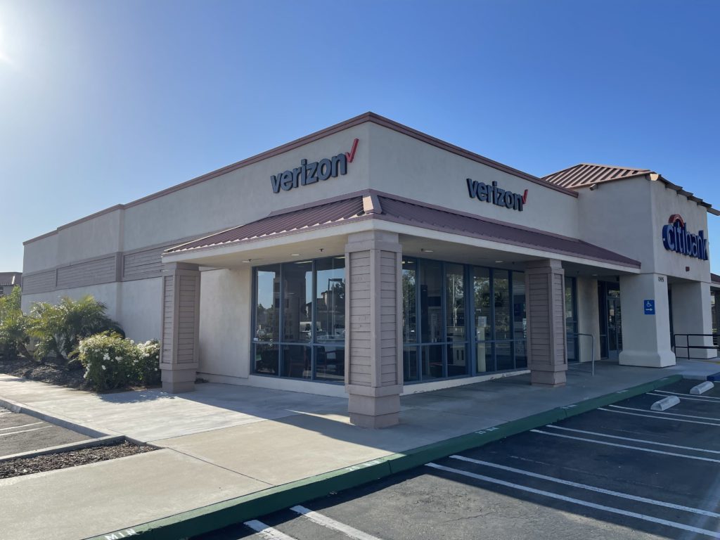Exterior of Victra Verizon Authorized Retail Store in Poway, CA.