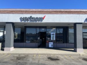 Exterior of Victra Verizon Authorized Retail Store in Red Bluff, CA.