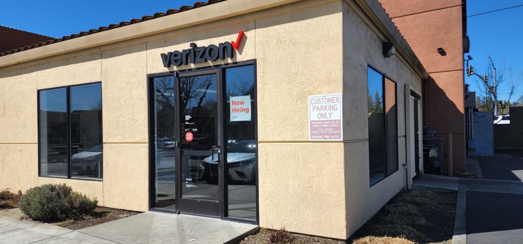 Exterior of Victra Verizon Authorized Retail Store in Santa Rosa Mission Circle, CA.
