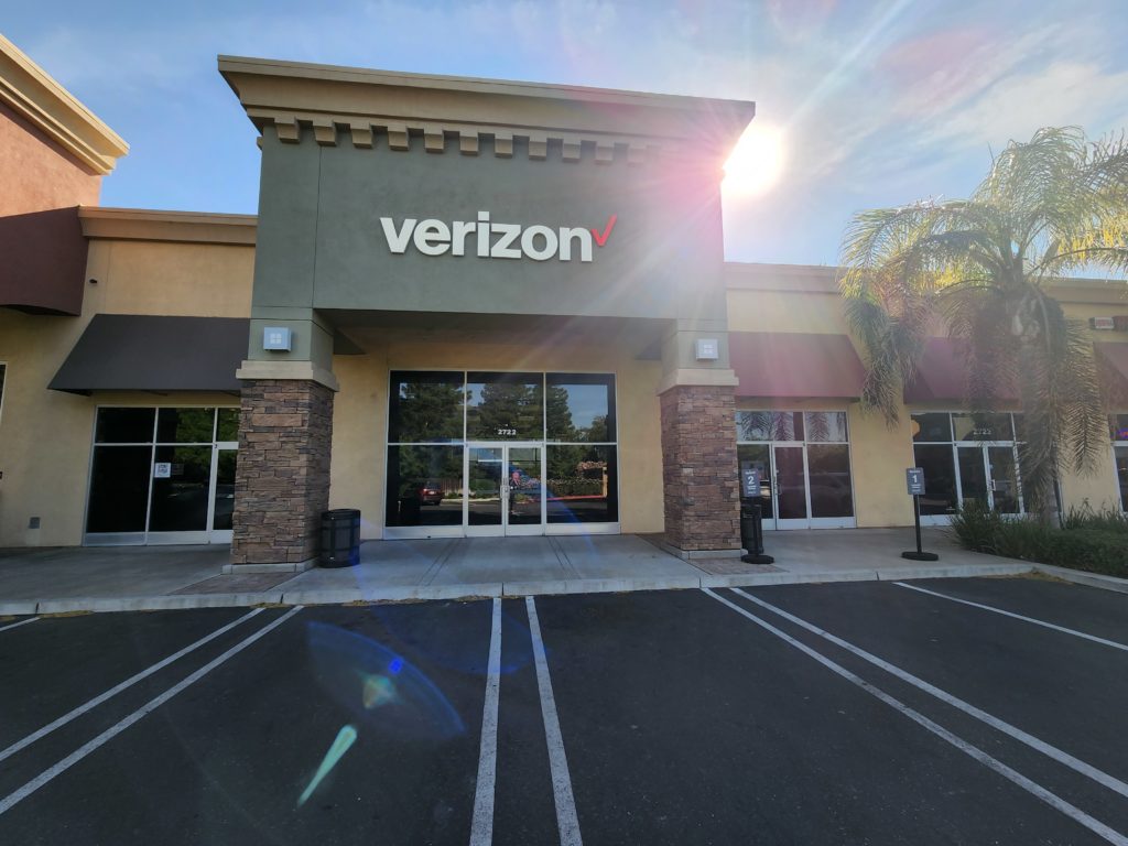 Exterior of Victra Verizon Authorized Retail Store in Tracy Naglee, CA.