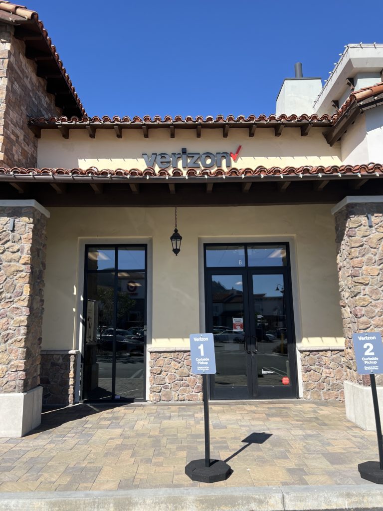 Exterior of Victra Verizon Authorized Retail Store in Westlake Village, CA.