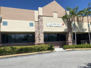 Exterior of Victra Verizon Authorized Retail Store in Oakland Park, FL.
