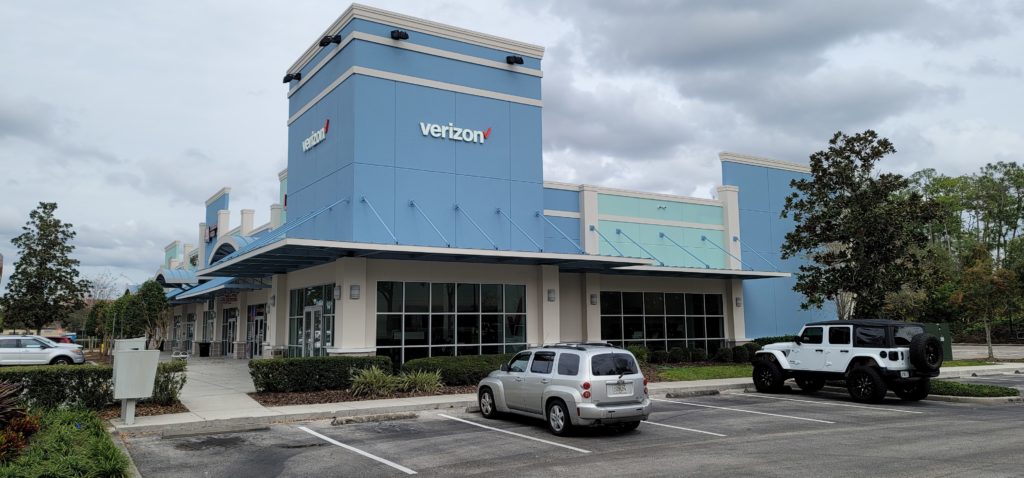 Exterior of Victra Verizon Authorized Retail Store in Orlando-Lake Bryan, FL.