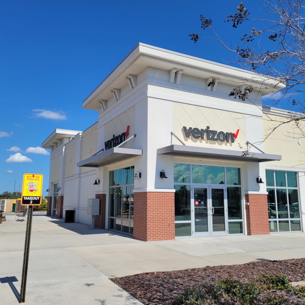 Exterior of Victra Verizon Authorized Retail Store in West Melbourne 715, FL.
