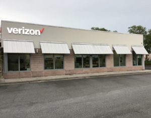 Exterior of Victra Verizon Authorized Retail Store in Savannah Hwy 80, GA.