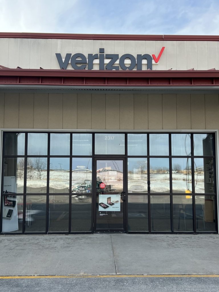 Exterior of Victra Verizon Authorized Retail Store in Webster City, IA.