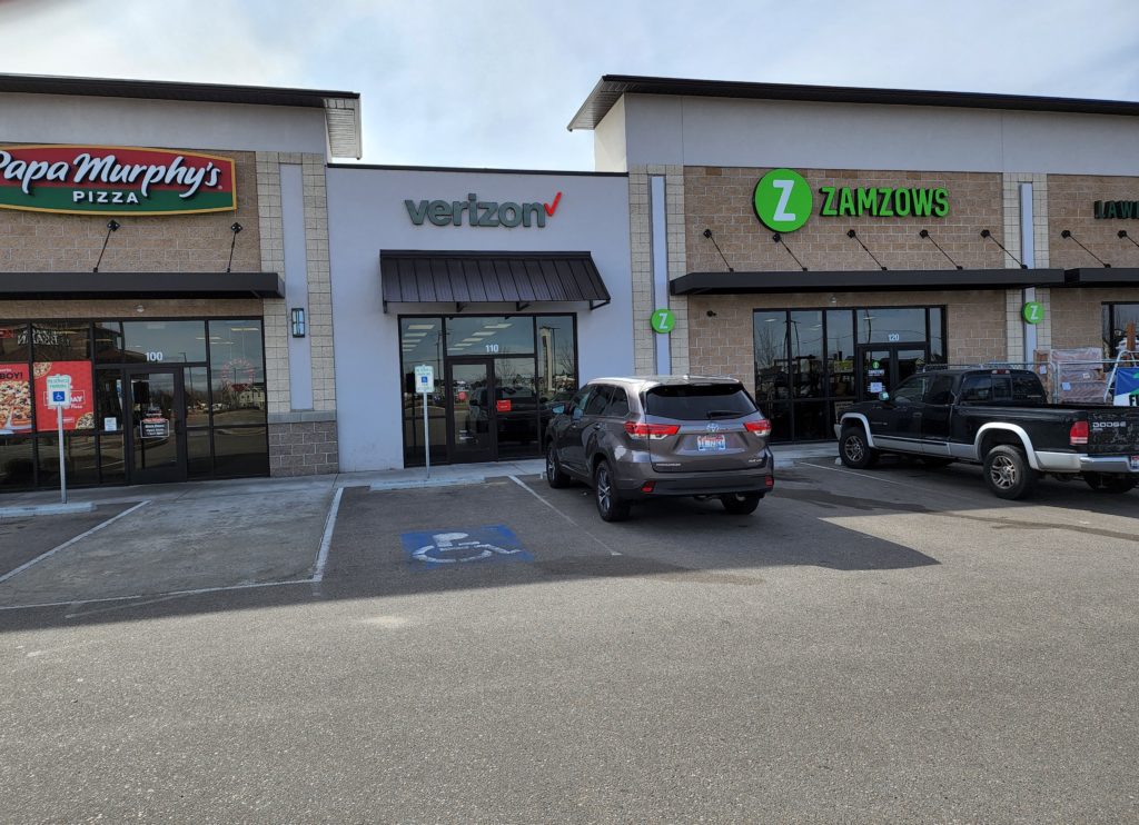 Exterior of Victra Verizon Authorized Retail Store in Boise, ID.