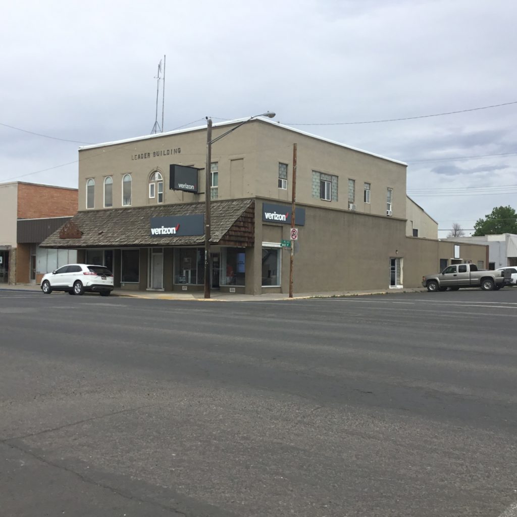 Exterior of Victra Verizon Authorized Retail Store in Gooding, ID.