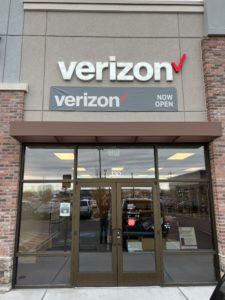 Exterior of Victra Verizon Authorized Retail Store in Meridian, ID.