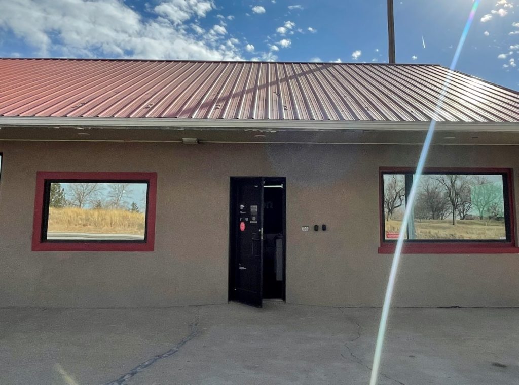 Exterior of Victra Verizon Authorized Retail Store in Marysville, KS.