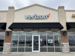 Exterior of Victra Verizon Authorized Retail Store in Danville, KY.