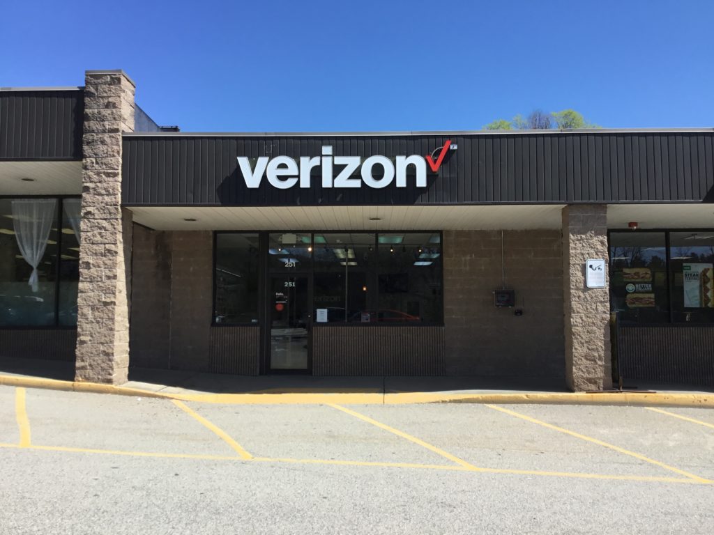Greenfield, Massachusetts Verizon Store