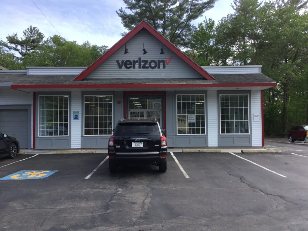 Exterior of Victra Verizon Authorized Retail Store in Hingham Whiting, MA.